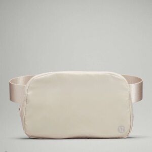 NWT Lululemon white opal Everywhere Belt bag 1L